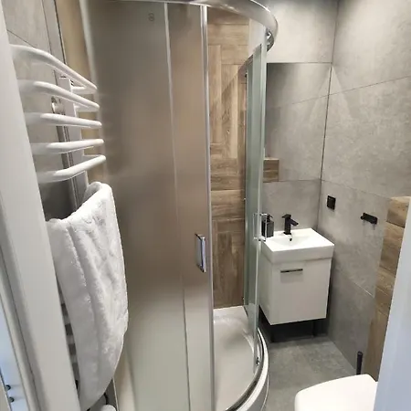 Krollhouse Goscinne 酒店