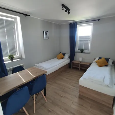 Krollhouse Goscinne Hotel *
