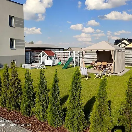 Krollhouse Goscinne Hotel *