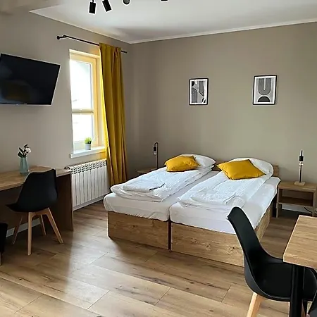 Krollhouse Goscinne Hotel