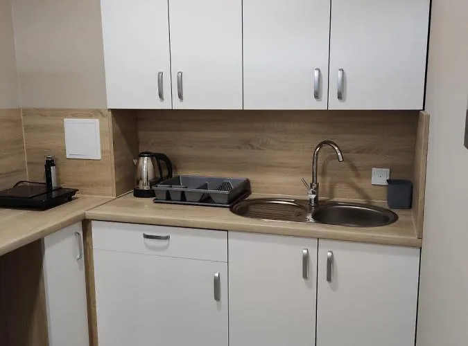 מלון Krollhouse Goscinne